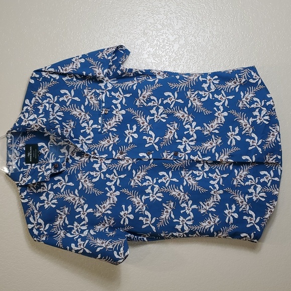 RODD & GUNN  Sports Fit Blue Floral Print Button Up Camp Shirt Medium Casual - Picture 1 of 9